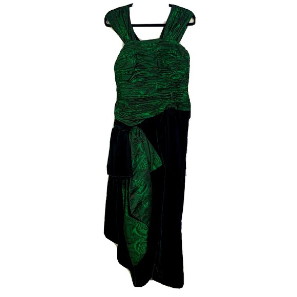 Vintage Dresses & Skirts - Vintage Green Crushed Velvet Long Formal Gown Large Draping Bow Dress